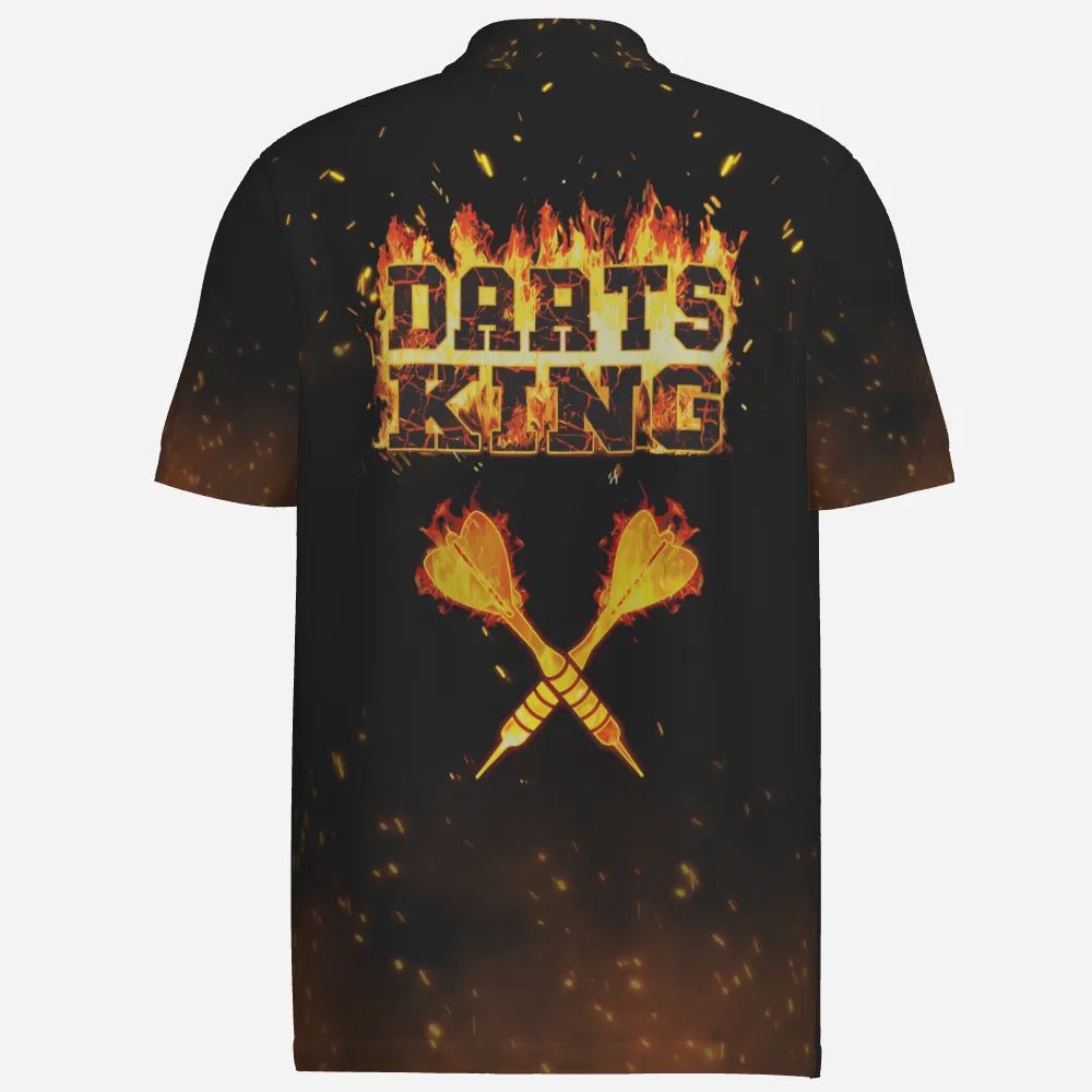 Personalisiertes Herren Polo Shirt mit Flammen Darts König Motiv, individuell anpassbares Feuer Darts Trikot für Männer C238 - Outfitsuche