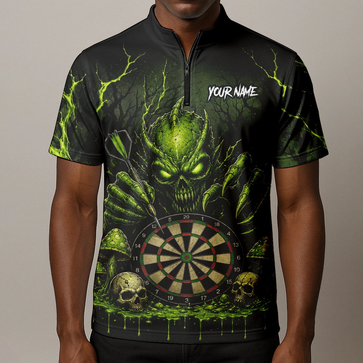 Personalisiertes Schwarz-grünes Monster-Totenkopf-Dartboard Dartshirt für Herren A277
