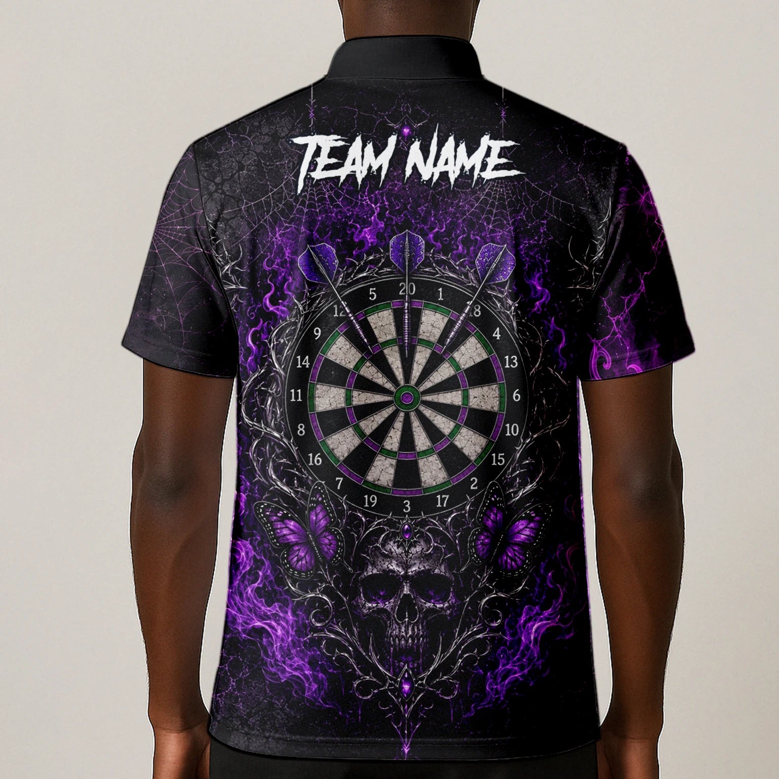 Personalisiertes Schwarz-lila Totenkopf-Schmetterling-Dartshirt für Herren Q241