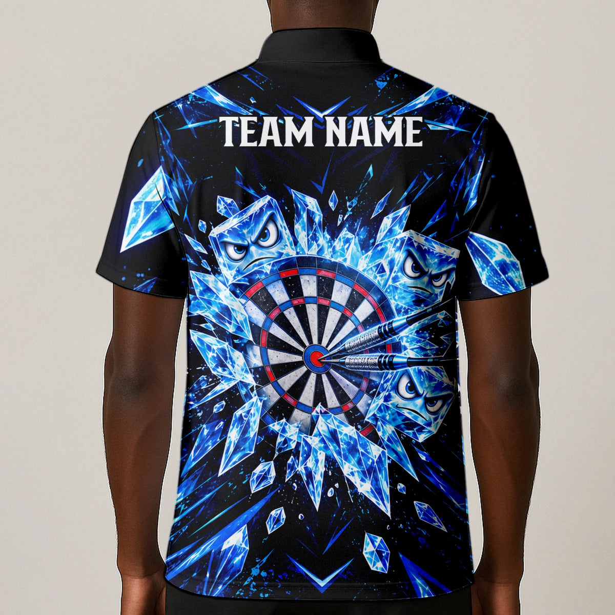 Personalisiertes Dartshirt in Schwarz und Blau mit Eiskristallen, Dartpfeilen und Dartscheibe für Herren X5114