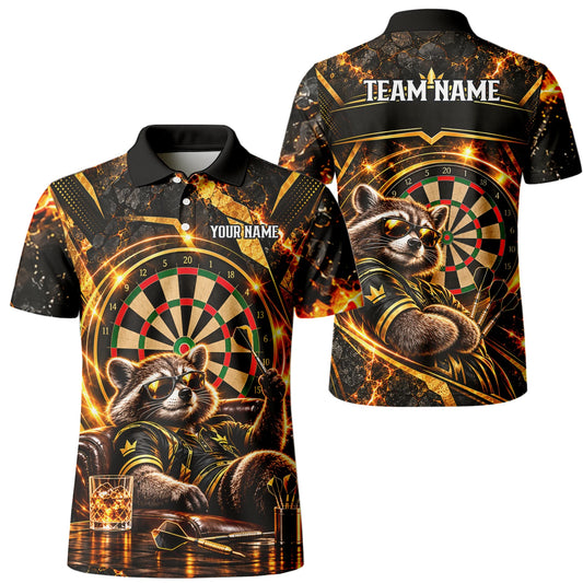 Personalisiertes Dartshirt mit schwarz-goldenem Waschbären und Dartscheibe für Herren B7615
