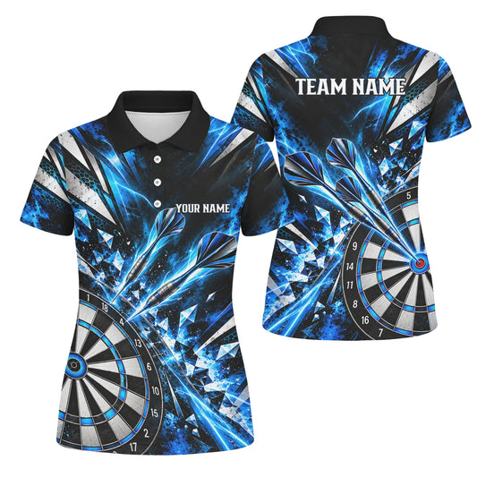 Personalisiertes Dartshirt in Schwarz, Blau und Silber mit geometrischen Splittern, Dartpfeilen und Dartscheibe für Damen N0176
