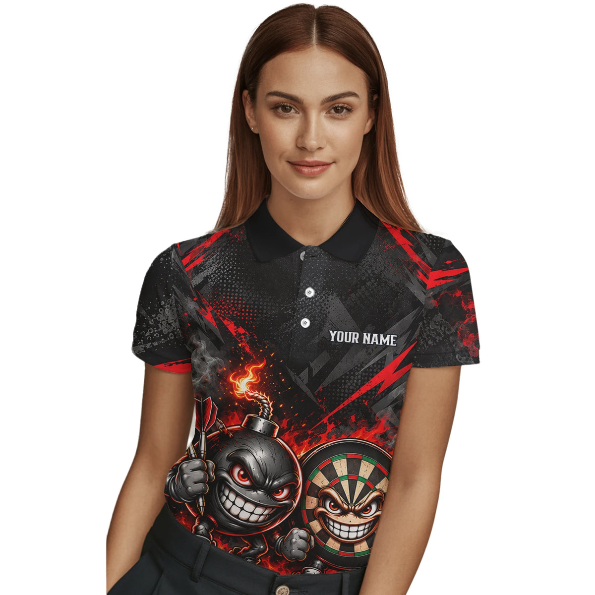 Personalisiertes Dartshirt in Schwarz und Rot mit feurigen Comic-Bomben und Dartscheibe für Damen U4656