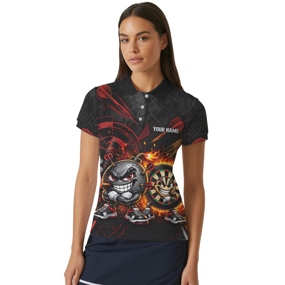 Personalisiertes Dartshirt mit schwarz-roter wütender Comic-Bombe und Dartscheibe für Damen C3423