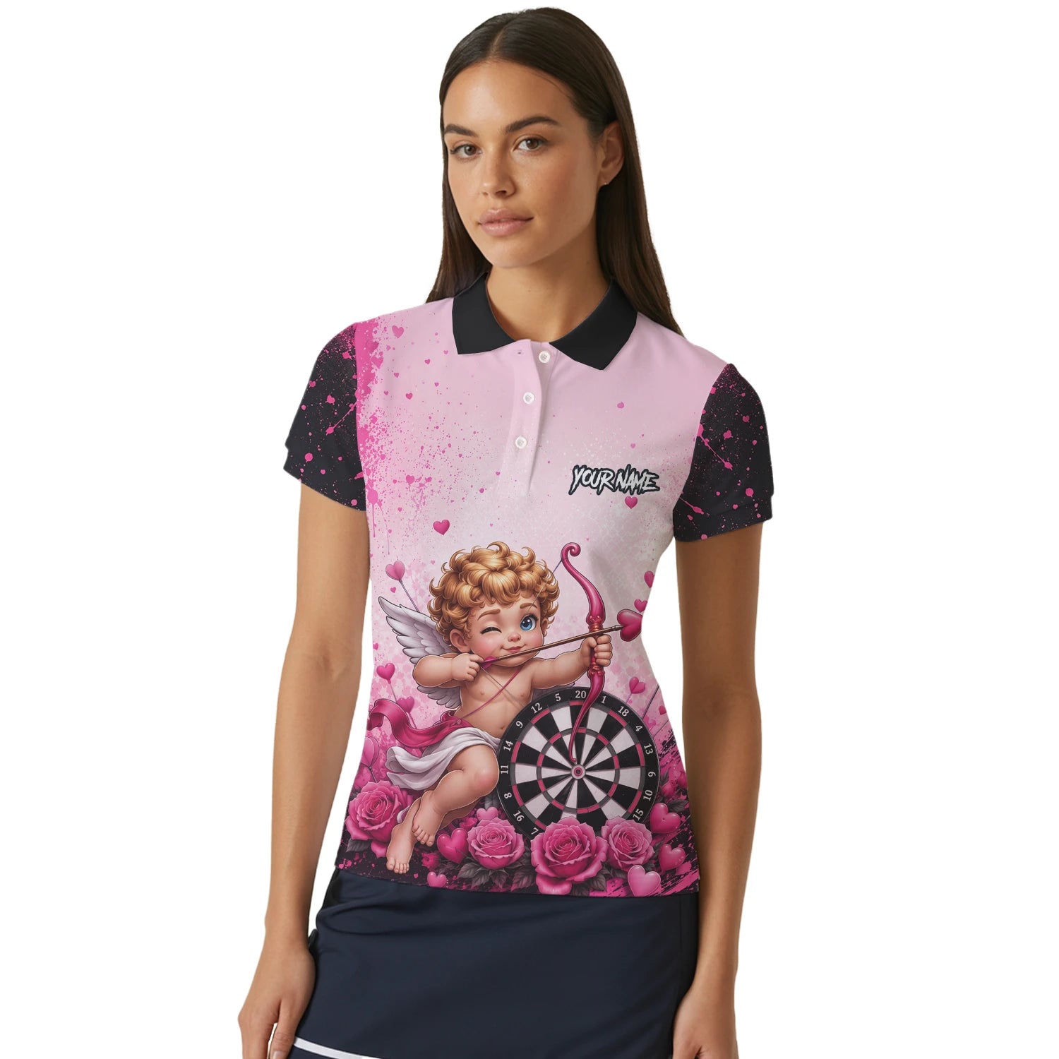 Personalisiertes Pink-schwarzes Amor-Dartboard Dartshirt für Damen I643