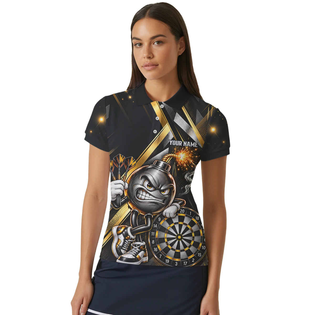 Personalisiertes Dartshirt in Schwarz und Gold mit wütender Comic-Bombe, Pokal und Dartscheibe für Damen R0150