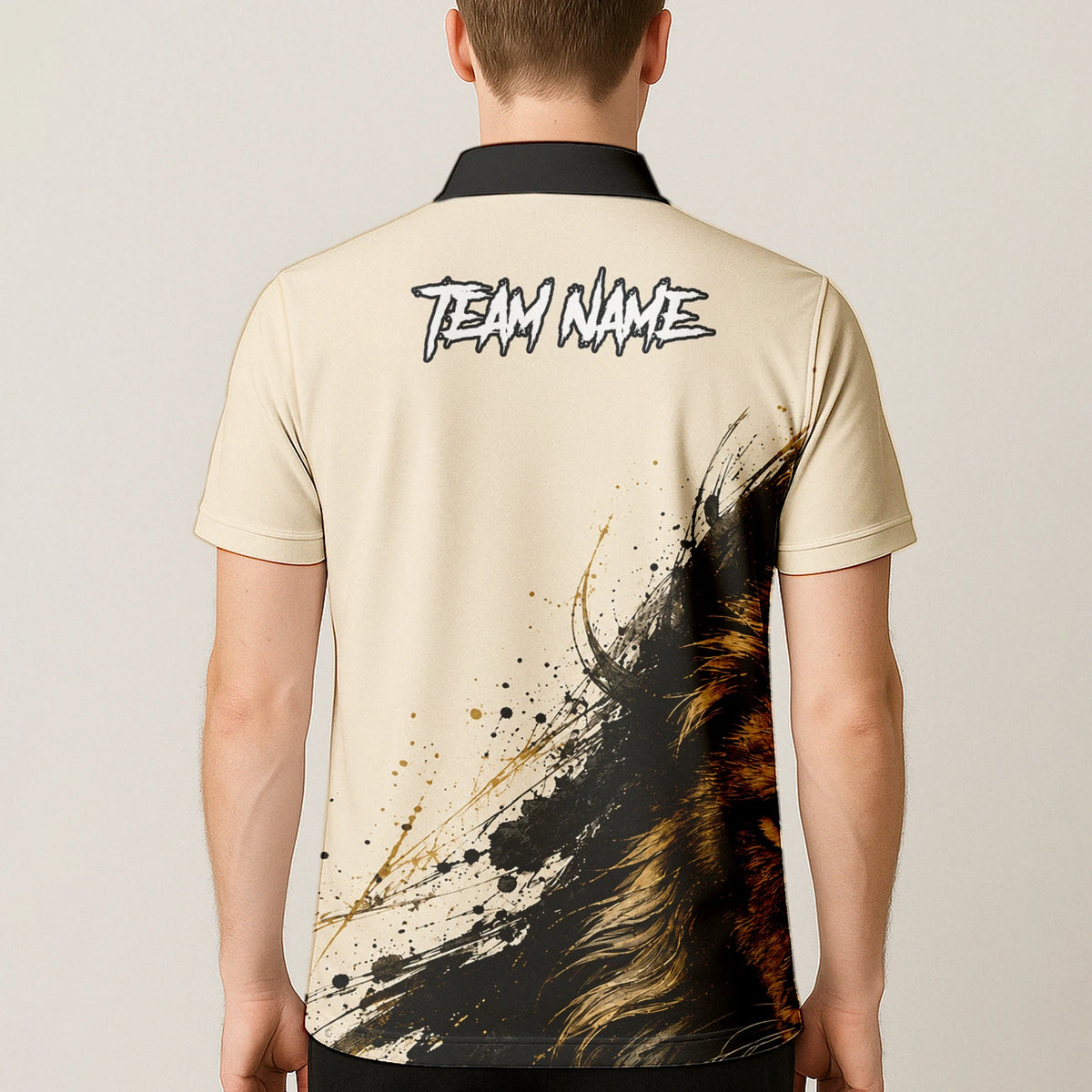 Personalisiertes Dartshirt mit creme-schwarz-goldenem Löwen für Herren Q209