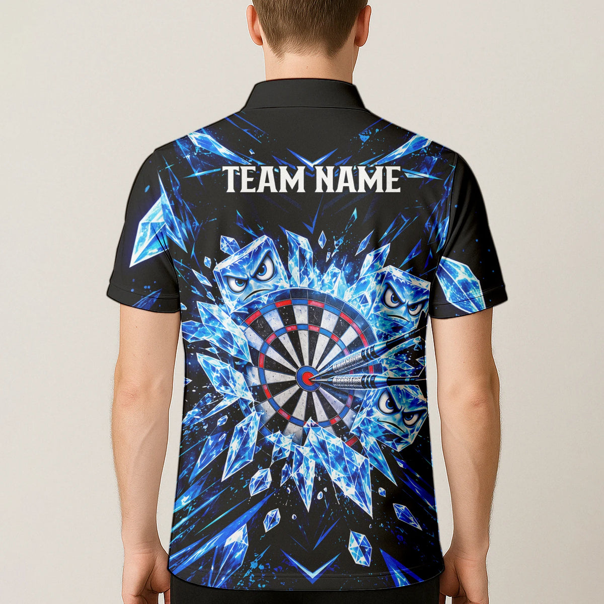Personalisiertes Dartshirt in Schwarz und Blau mit Eiskristallen, Dartpfeilen und Dartscheibe für Herren X5114