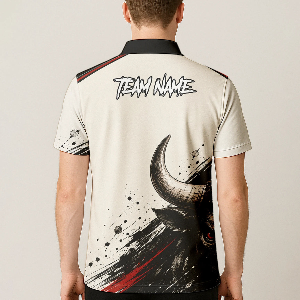 Personalisiertes Dartshirt mit weiß-schwarz-rotem Bullen für Herren H473