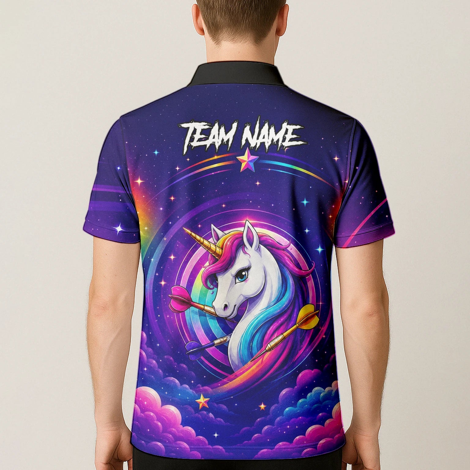 Personalisiertes Violettes Regenbogen-Einhorn-Dartshirt für Herren P431