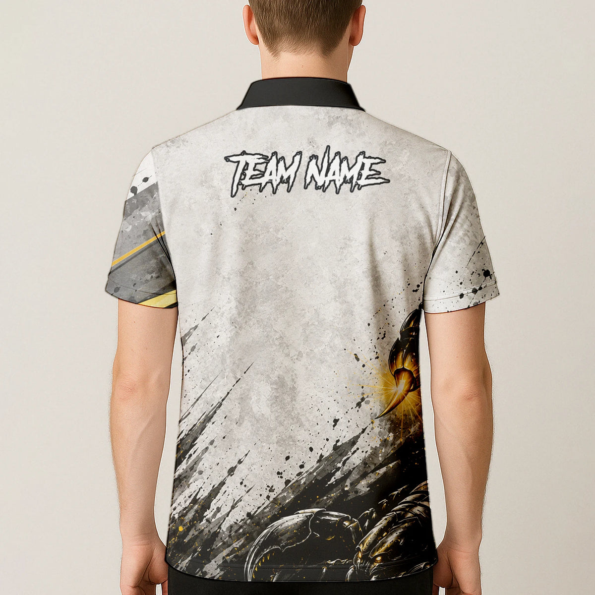 Personalisiertes Dartshirt mit weiß-schwarz-goldenem Skorpion für Herren S226