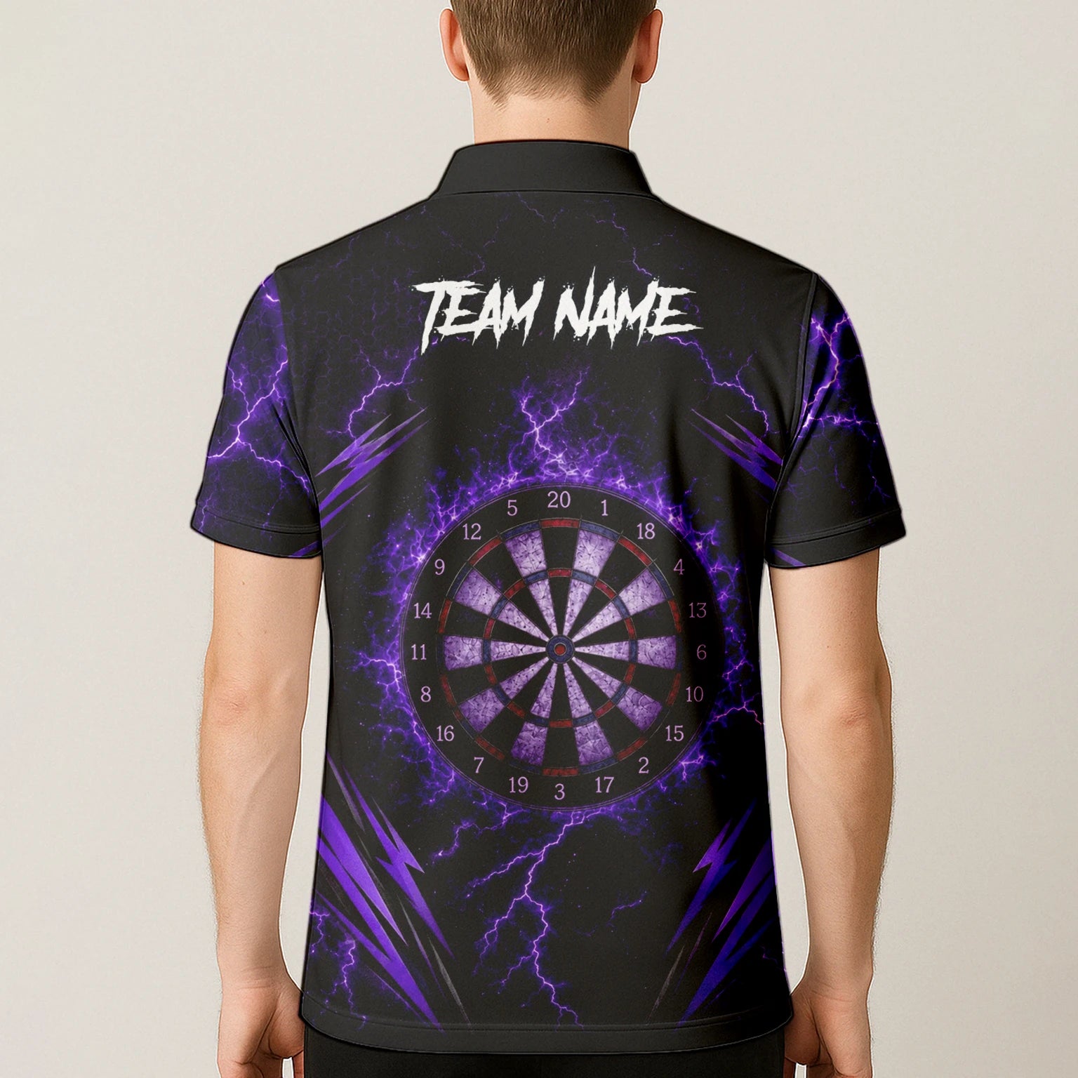 Personalisiertes Schwarz-lila Skeletthand-Dartshirt für Herren H822
