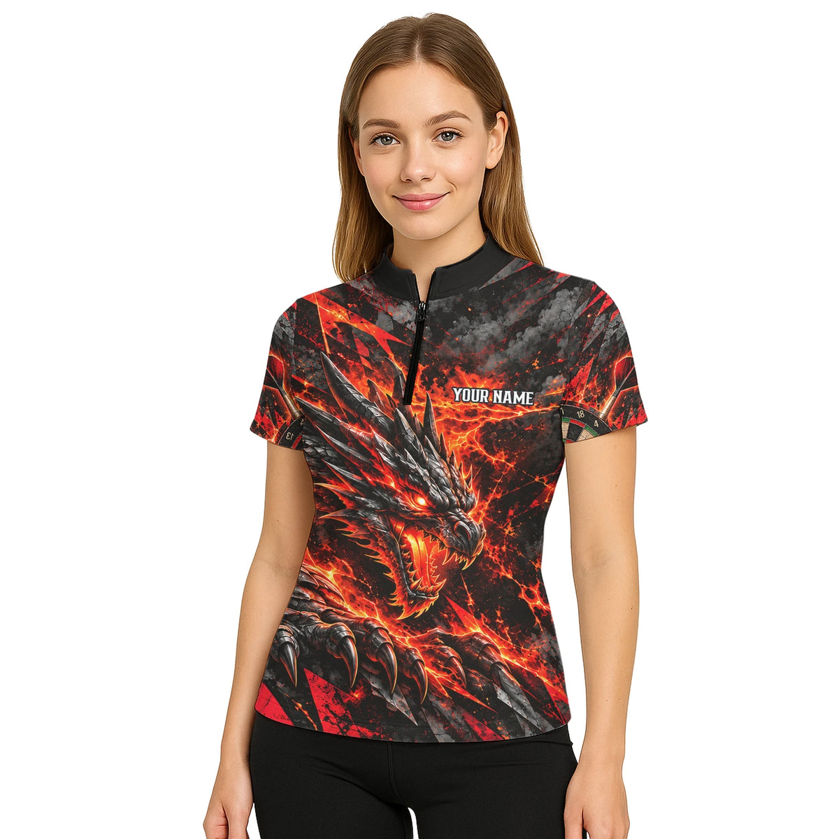 Personalisiertes Dartshirt mit schwarz-rotem Feuerdrachen und Dartscheibe für Damen B0683