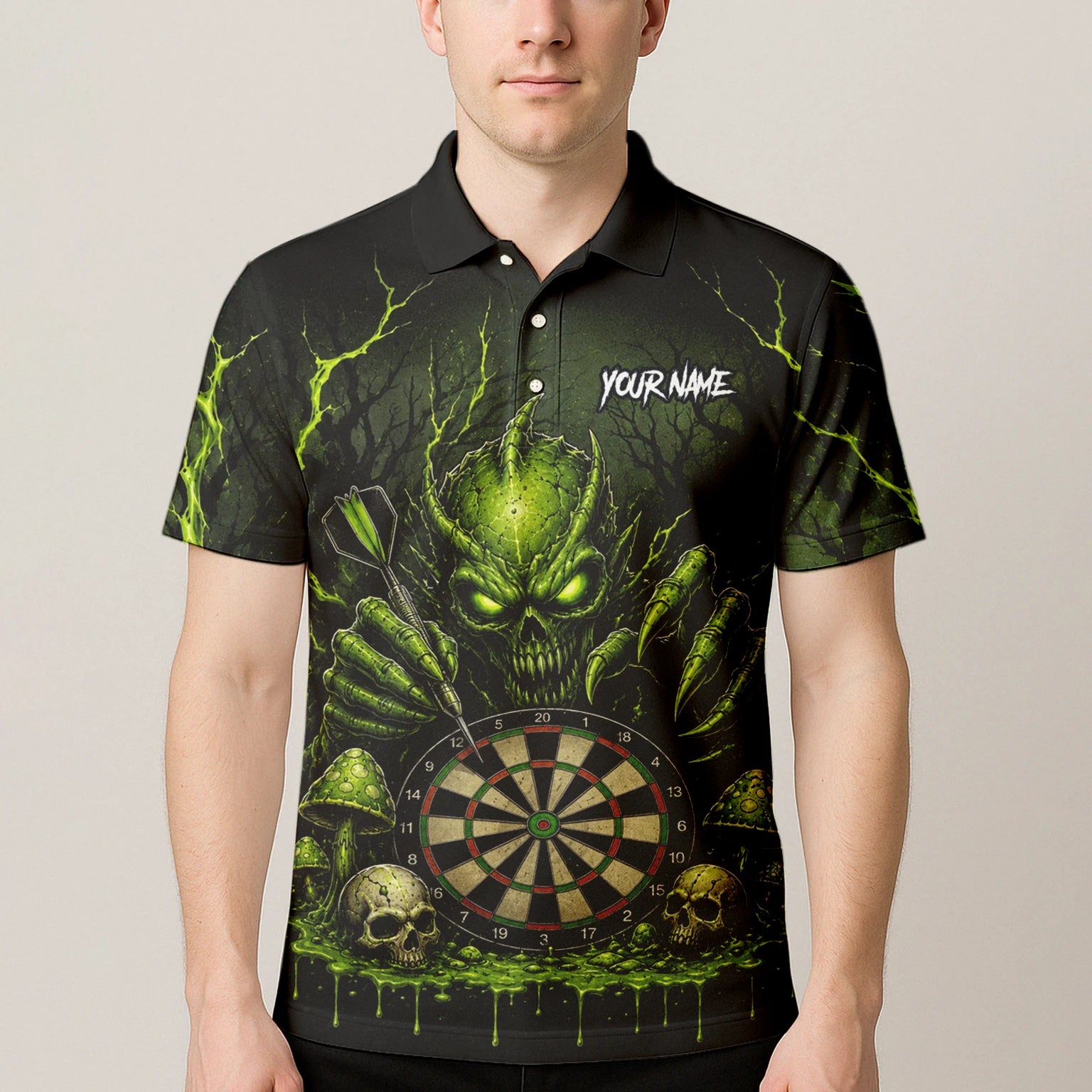 Personalisiertes Schwarz-grünes Monster-Totenkopf-Dartboard Dartshirt für Herren A277