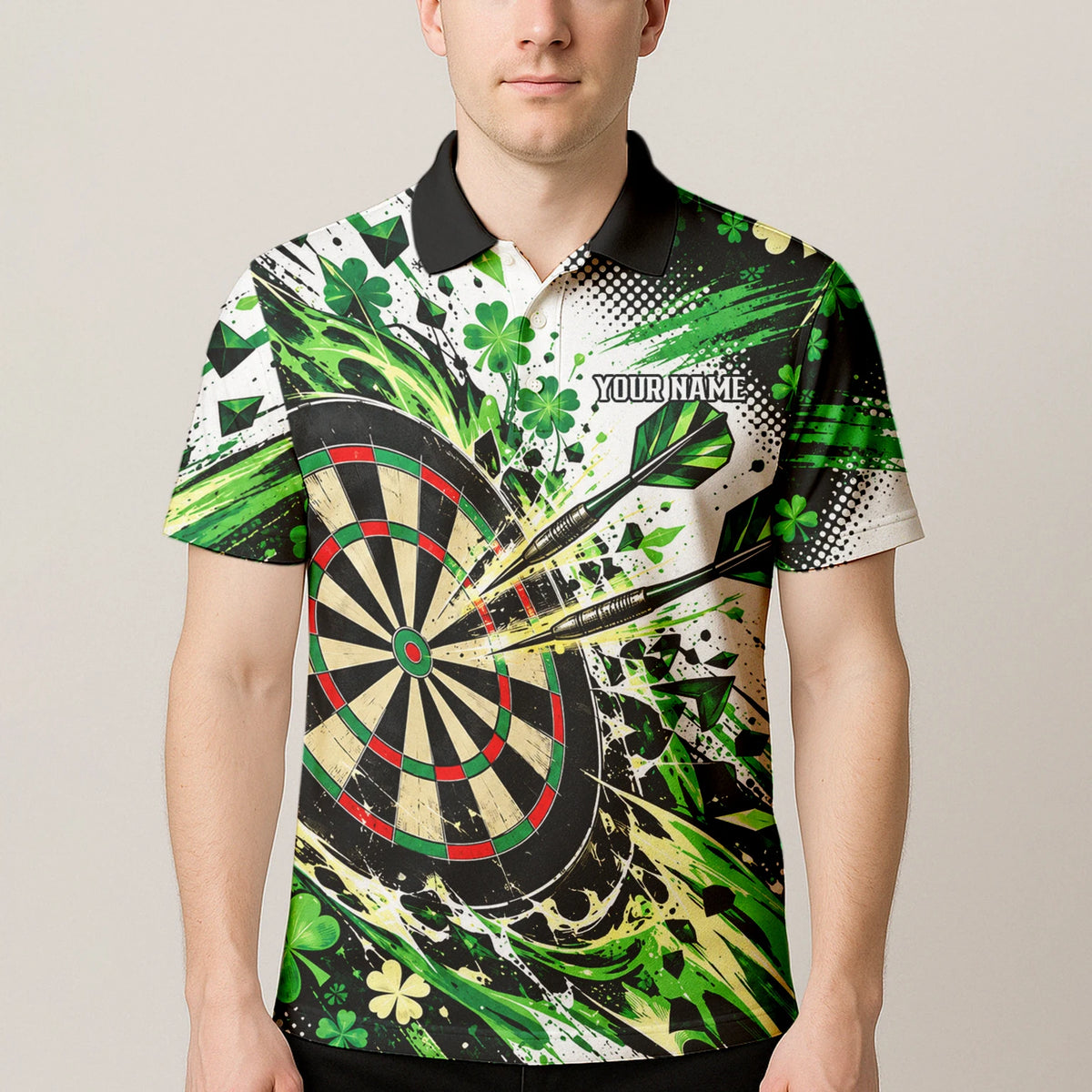 Personalisiertes Dartshirt in Grün, Schwarz und Weiß mit Kleeblättern und Dartscheibe für Herren J0950