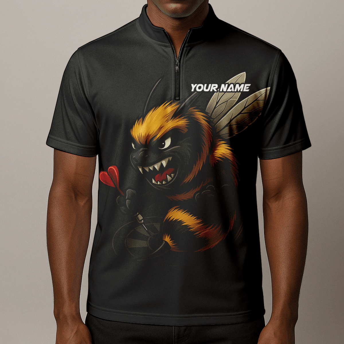 Personalisiertes Dart Polo - Shirt für Herren - Wütende Biene Motiv - Schwarz F7624 - Outfitsuche