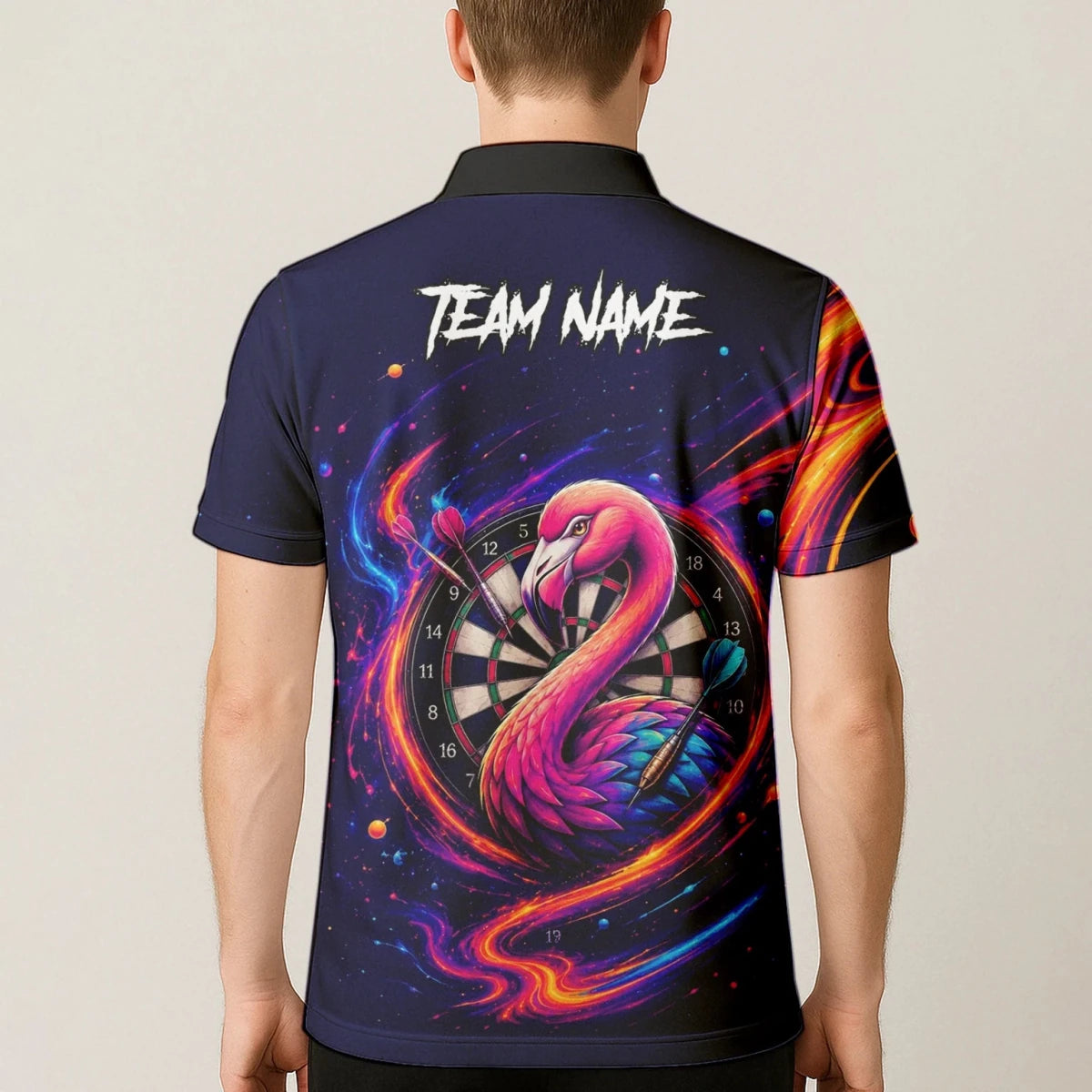 Personalisiertes Neon-Flamingo-Galaxie Dart Poloshirt für Herren D064 - Outfitsuche